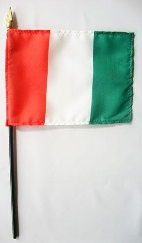 [31047] Ivory Coast (Cote D'Ivoire) 4" x 6" Mounted Flags